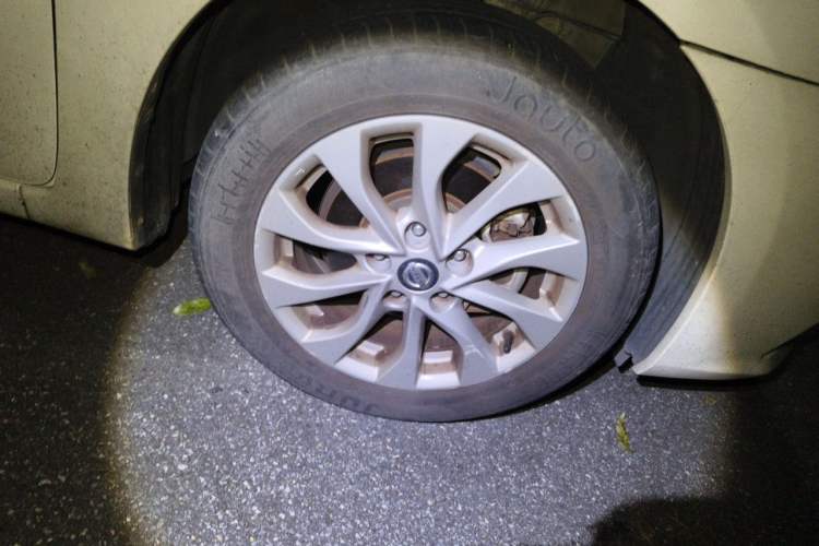 Used Nissan Sylphy 2019 1.6XV CVT Smart Connect Luxury Edition China VI Standard Right Front Wheel Hub