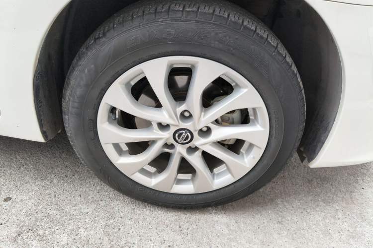 Used Nissan Sylphy 2019 1.6XV CVT Smart Connect Luxury Edition China VI Standard Right Front Wheel Hub