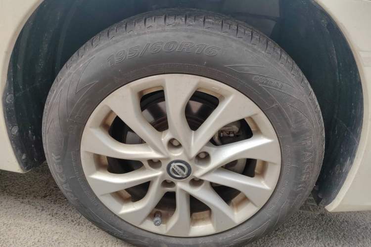 Used Nissan Sylphy 2019 1.6XV CVT Smart Connect Luxury Edition China VI Standard Right Front Wheel Hub