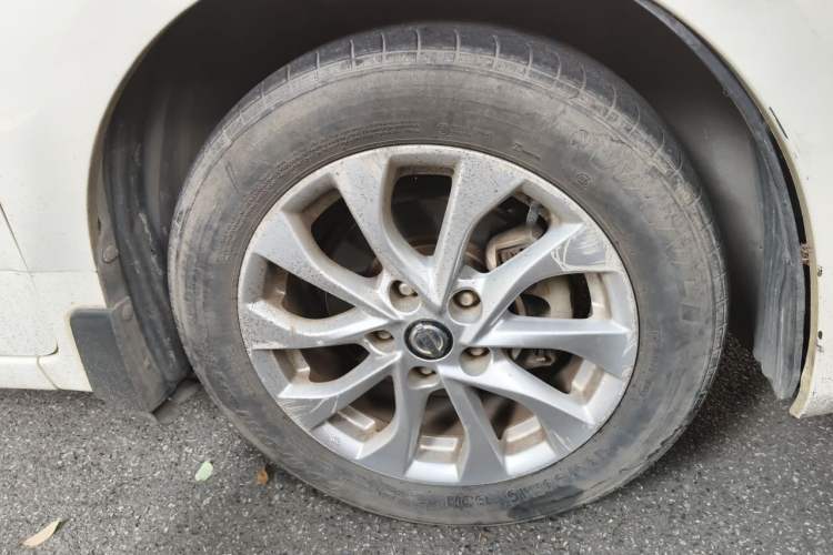 Used Nissan Sylphy 2019 1.6XV CVT Smart Connect Luxury Edition China VI Standard Right Front Wheel Hub