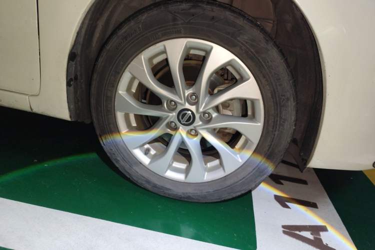 Used Nissan Sylphy 2019 Classic 1.6XL CVT Luxury Edition Right Front Wheel Hub