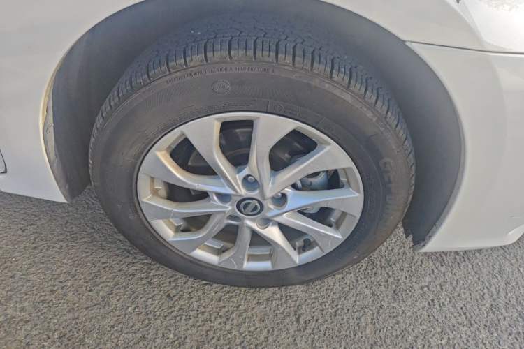Used Nissan Sylphy 2019 Classic 1.6XE CVT Comfort Edition Right Front Wheel Hub