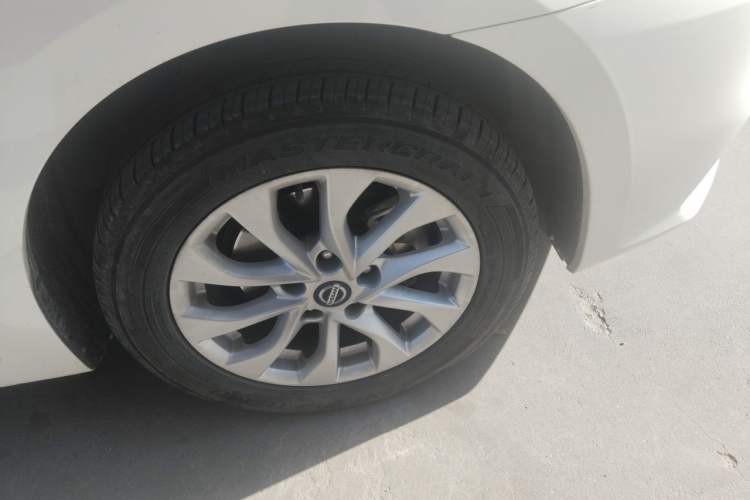 Used Nissan Sylphy 2019 1.6XV CVT Smart Connect Luxury Edition China VI Standard Right Front Wheel Hub