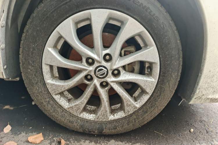 Used Nissan Sylphy 2019 1.6XV CVT Smart Connect Luxury Edition China V Standard Right Front Wheel Hub
