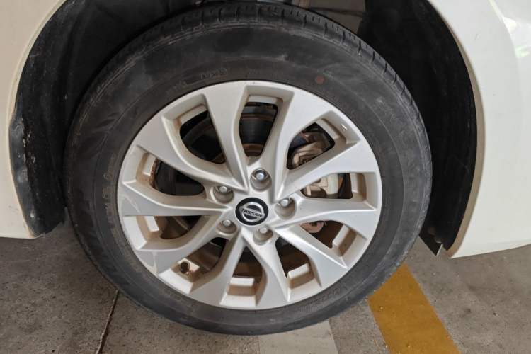 Used Nissan Sylphy 2019 Classic 1.6XL CVT Luxury Edition Right Front Wheel Hub