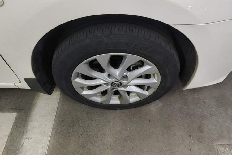 Used Nissan Sylphy 2019 Classic 1.6XL CVT Luxury Edition Right Front Wheel Hub