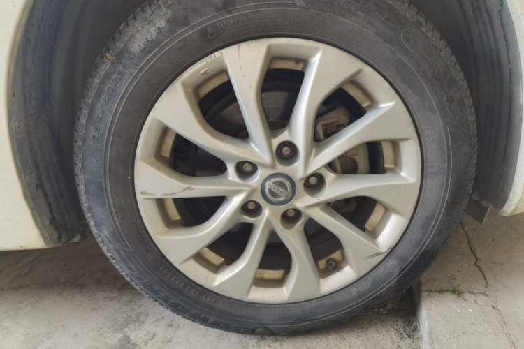 Used Nissan Sylphy 2019 1.6XV CVT Smart Connect Luxury Edition China VI Standard Right Front Wheel Hub
