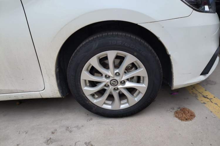 Used Nissan Sylphy 2019 1.6XL Manual Luxury Edition China V Standard Right Front Wheel Hub