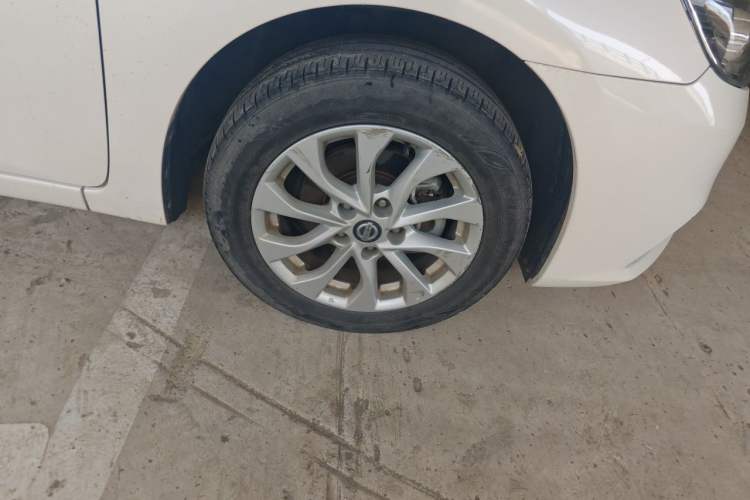 Used Nissan Sylphy 2019 1.6XV CVT Smart Connect Luxury Edition China VI Standard Right Front Wheel Hub