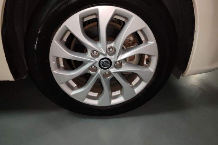 Used Nissan Sylphy 2019 1.6XE CVT Comfort Edition China V Standard Right Front Wheel Hub