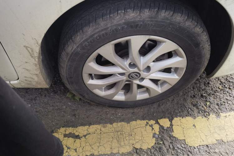 Used Nissan Sylphy 2019 1.6XV CVT Smart Connect Luxury Edition China VI Standard Right Front Wheel Hub