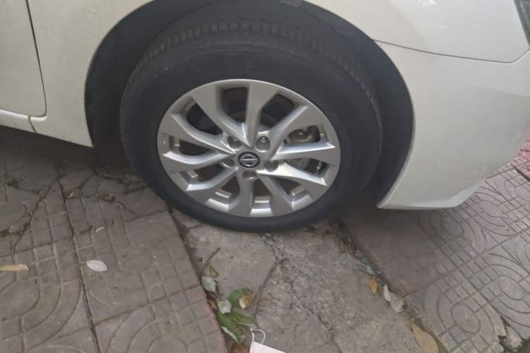 Used Nissan Sylphy 2019 Classic 1.6XL CVT Luxury Edition Right Front Wheel Hub
