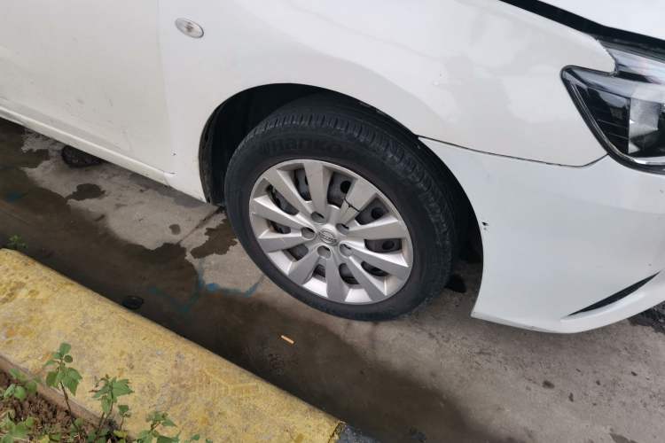 Used Nissan Sylphy 2019 Classic 1.6XE CVT Comfort Edition Right Front Wheel Hub