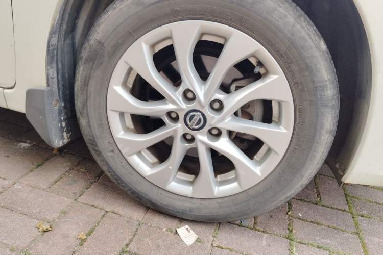 Used Nissan Sylphy 2019 1.6XV CVT Smart Connect Luxury Edition China VI Standard Right Front Wheel Hub