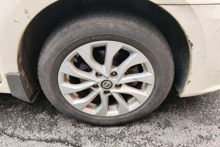 Used Nissan Sylphy 2019 1.6XV CVT Smart Connect Luxury Edition China V Standard Right Front Wheel Hub