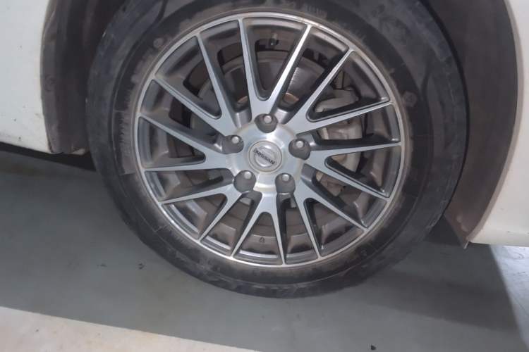 Used Nissan Sylphy 2019 Classic 1.6XE CVT Comfort Edition Right Front Wheel Hub