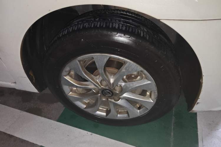 Used Nissan Sylphy 2019 Classic 1.6XL CVT Luxury Edition Right Front Wheel Hub