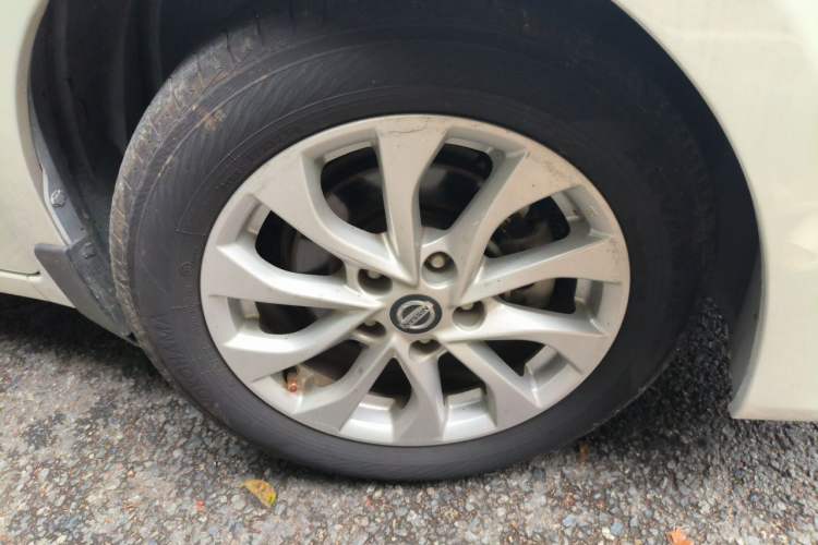 Used Nissan Sylphy 2019 1.6XV CVT Smart Connect Luxury Edition China VI Standard Right Front Wheel Hub