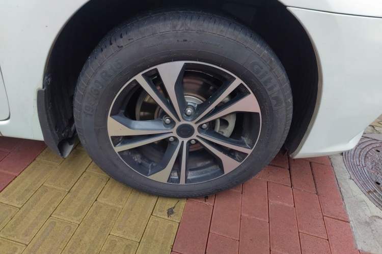 Used Nissan Sylphy 2019 Classic 1.6XE CVT Comfort Edition Right Front Wheel Hub