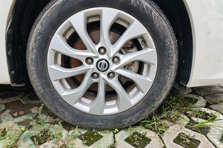 Used Nissan Sylphy 2019 1.6XV CVT Smart Connect Luxury Edition China VI Standard Right Front Wheel Hub