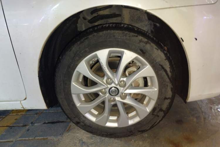 Used Nissan Sylphy 2019 1.6XV CVT Smart Connect Luxury Edition China VI Standard Right Front Wheel Hub