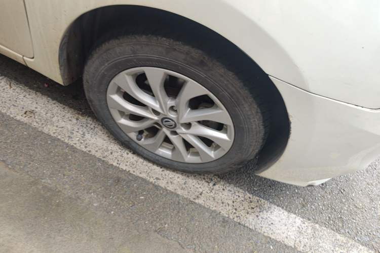 Used Nissan Sylphy 2019 1.6XV CVT Smart Connect Luxury Edition China VI Standard Right Front Wheel Hub
