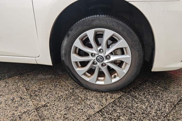 Used Nissan Sylphy 2019 1.6XV CVT Smart Connect Luxury Edition China VI Standard Right Front Wheel Hub