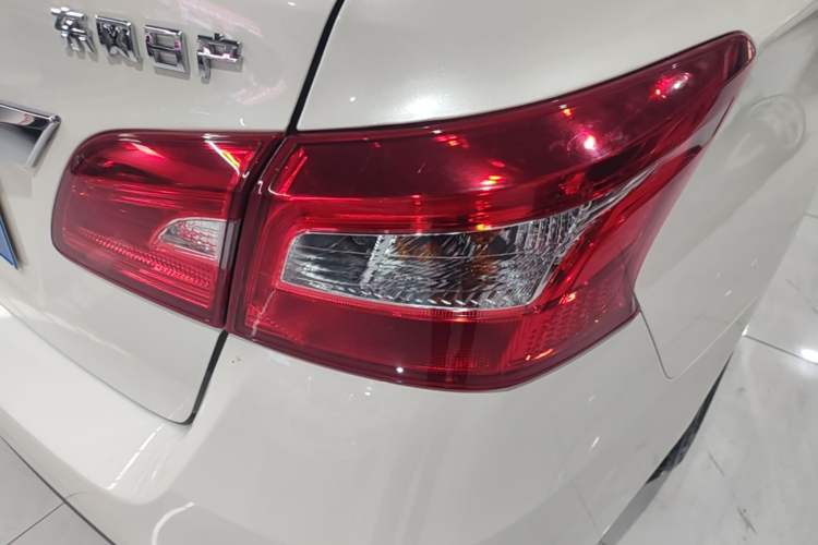 Used Nissan Sylphy 2019 Classic 1.6XE Manual Comfort Edition Right Rear Taillight