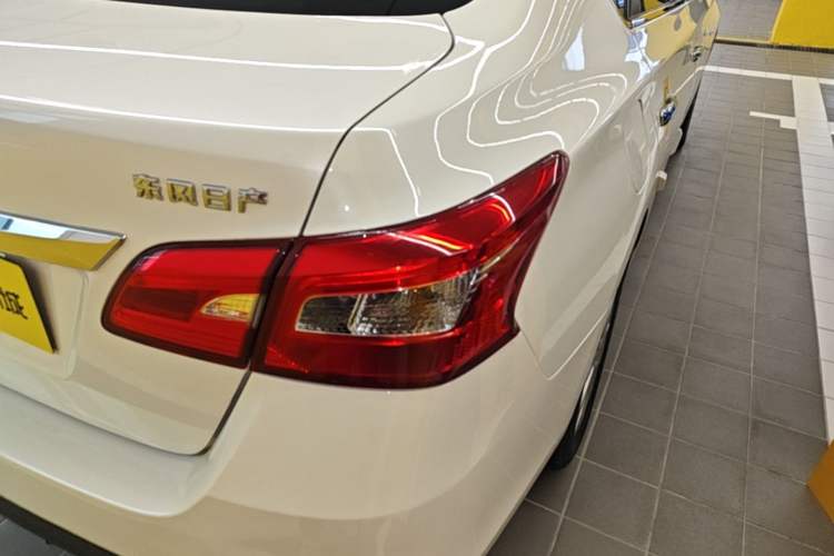 Used Nissan Sylphy 2019 Classic 1.6XL CVT Luxury Edition Right Rear Taillight