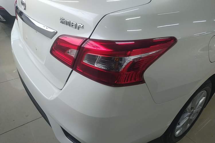 Used Nissan Sylphy 2019 Classic 1.6XL CVT Luxury Edition Right Rear Taillight