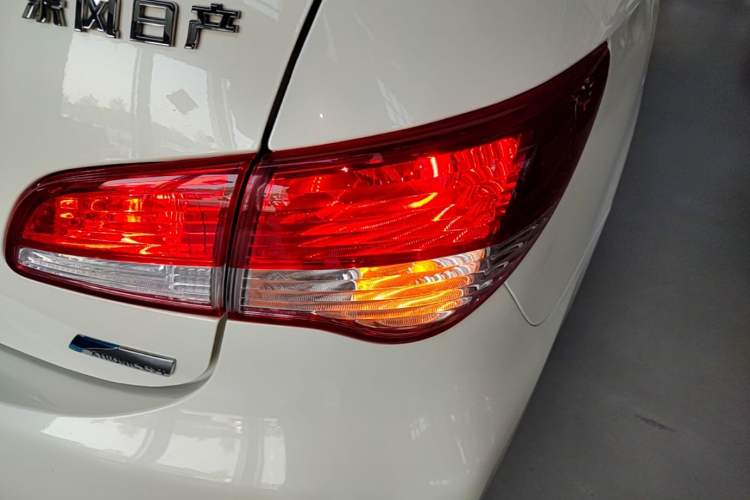 Used Nissan Sylphy 2019 Classic 1.6XE+ CVT Smart Connect Luxury Edition Right Rear Taillight