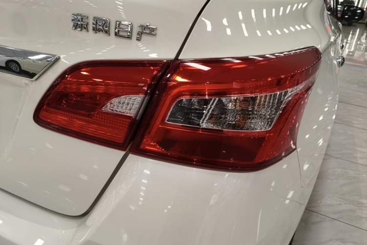 Used Nissan Sylphy 2019 Classic 1.6XL CVT Luxury Edition Right Rear Taillight