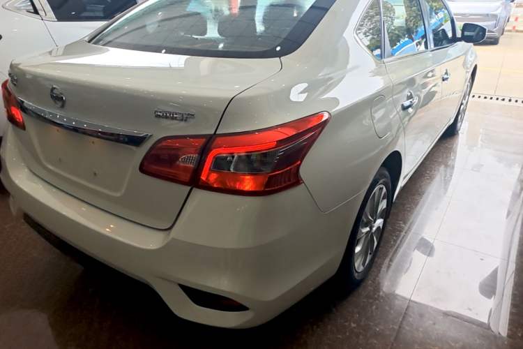Used Nissan Sylphy 2019 Classic 1.6XL CVT Luxury Edition Right Rear Taillight
