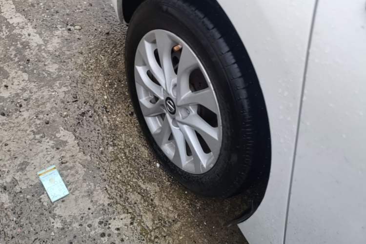 Used Nissan Sylphy 2019 1.6XV CVT Smart Connect Luxury Edition China VI Standard Right Rear Wheel Hub
