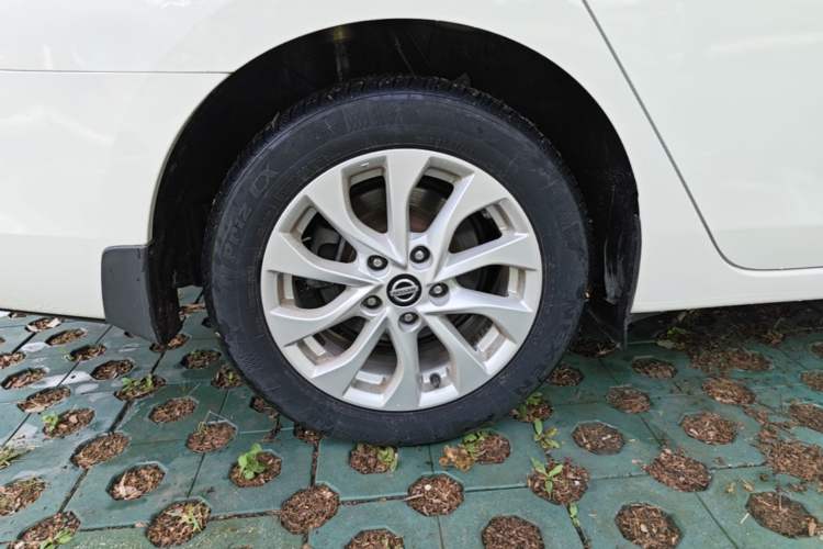 Used Nissan Sylphy 2019 1.6XV CVT Smart Connect Luxury Edition China VI Standard Right Rear Wheel Hub