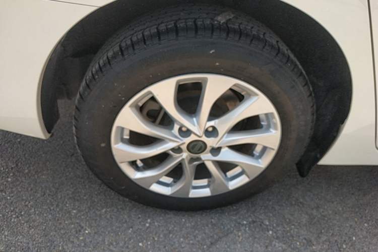 Used Nissan Sylphy 2019 Classic 1.6XE CVT Comfort Edition Right Rear Wheel Hub