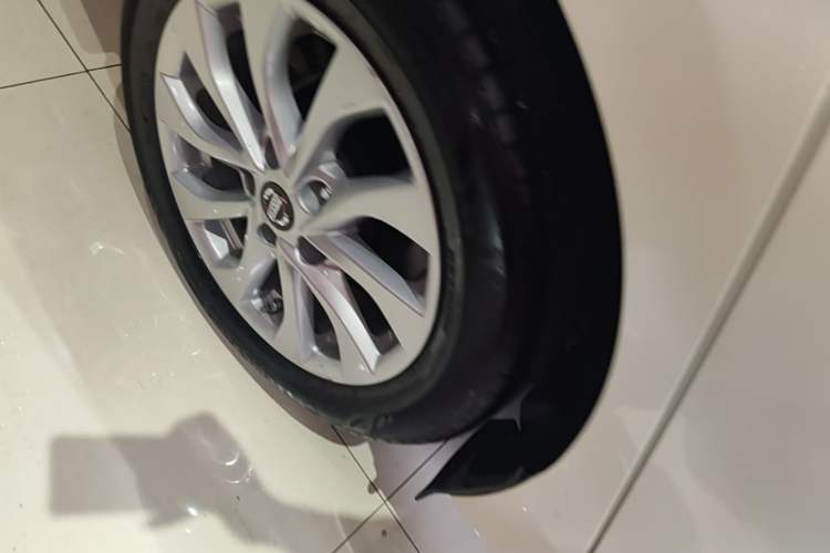 Used Nissan Sylphy 2019 1.6XV CVT Smart Connect Luxury Edition China VI Standard Right Rear Wheel Hub