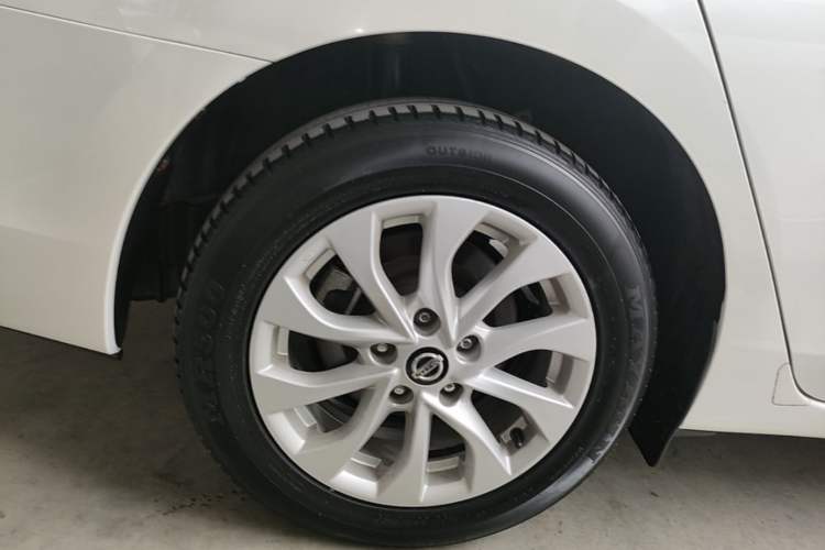 Used Nissan Sylphy 2019 1.6XV CVT Smart Connect Luxury Edition China VI Standard Right Rear Wheel Hub