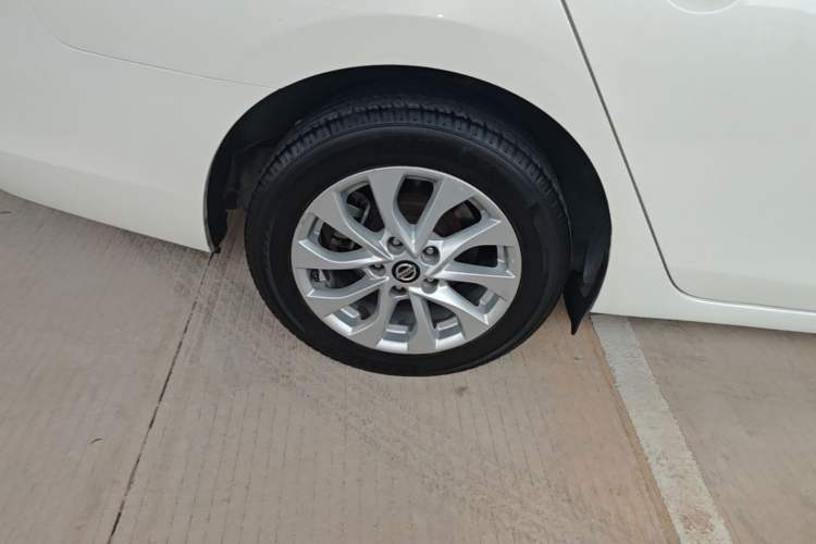 Used Nissan Sylphy 2019 1.6XV CVT Smart Connect Luxury Edition China VI Standard Right Rear Wheel Hub