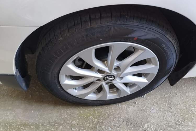 Used Nissan Sylphy 2019 1.6XV CVT Smart Connect Luxury Edition China VI Standard Right Rear Wheel Hub