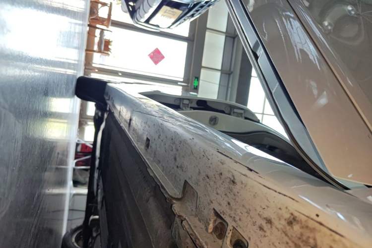 Used Nissan Sylphy 2019 Classic 1.6XE+ CVT Smart Connect Luxury Edition Right Side Sill