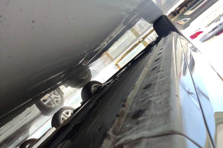 Used Nissan Sylphy 2019 Classic 1.6XL CVT Luxury Edition Right Side Sill