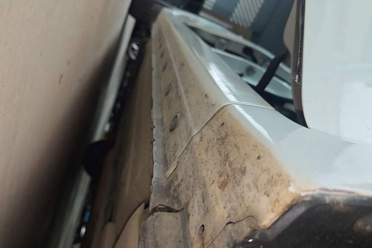 Used Nissan Sylphy 2019 1.6XV CVT Smart Connect Luxury Edition China VI Standard Right Side Sill