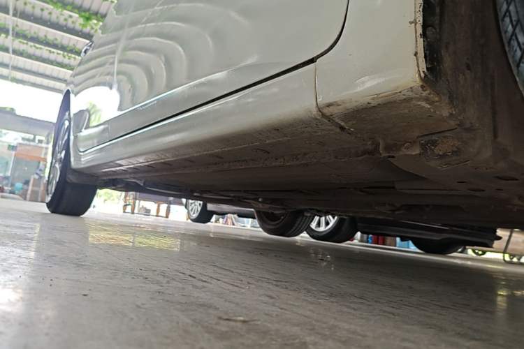 Used Nissan Sylphy 2019 Classic 1.6XL CVT Luxury Edition Right Side Sill