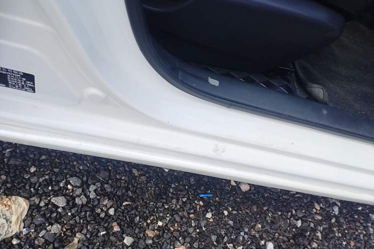 Used Nissan Sylphy 2019 1.6XV CVT Smart Connect Luxury Edition China VI Standard Right Side Sill
