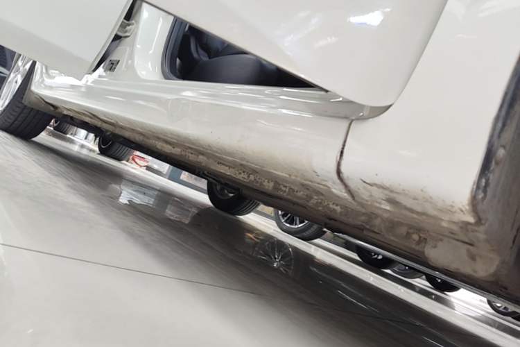 Used Nissan Sylphy 2019 1.6XV CVT Smart Connect Luxury Edition China VI Standard Right Side Sill