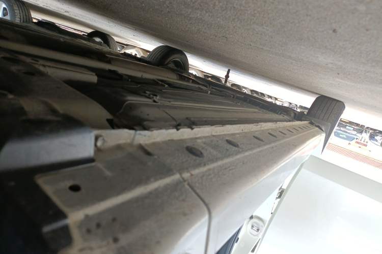 Used Nissan Sylphy 2019 Classic 1.6XE Manual Comfort Edition Right Side Sill