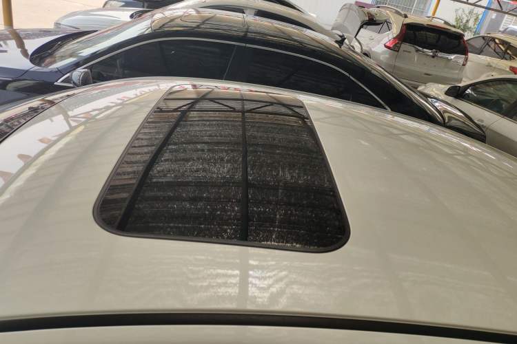 Used Nissan Sylphy 2019 1.6XV CVT Smart Connect Luxury Edition China VI Standard Roof