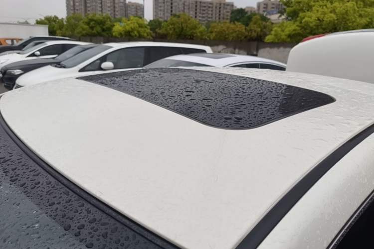 Used Nissan Sylphy 2019 1.6XV CVT Smart Connect Luxury Edition China VI Standard Roof