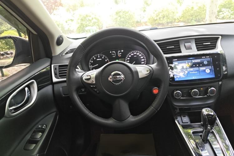 Used Nissan Sylphy 2019 1.6XV CVT Smart Connect Luxury Edition China VI Standard Steering Wheel